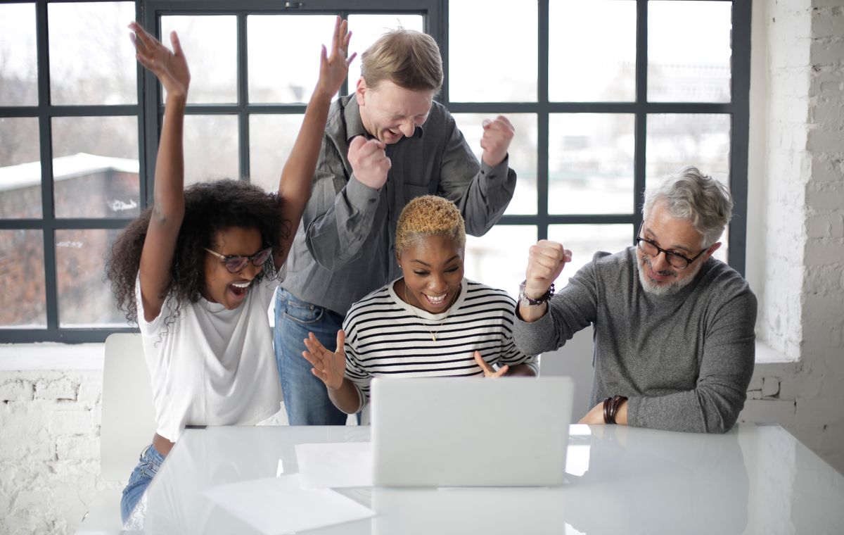 A specialist presenting revenue results to a room